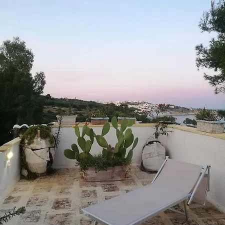 La Terrazza On Acquaviva בית נופש מריטימה